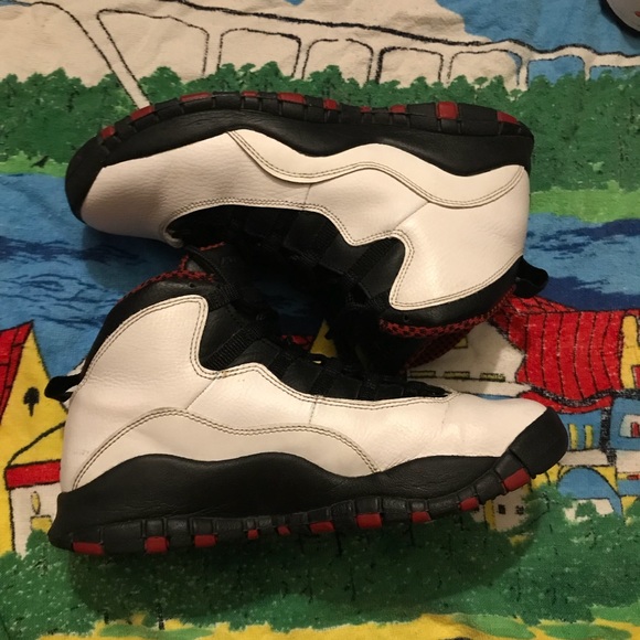 Air Jordan “Chicago 10s” - Picture 2 of 4